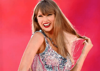 Embrace the heat with these 4 Taylor Swift tracks