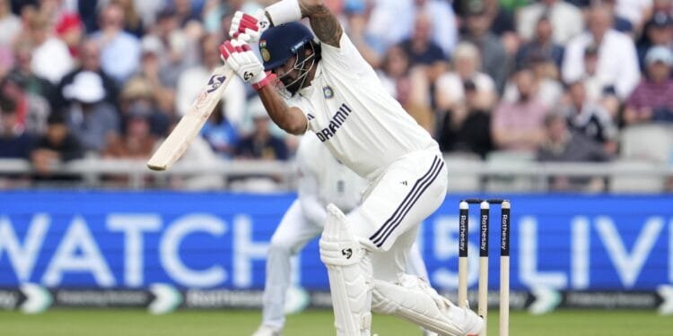 England bowl in fourth Test as India pick Bumrah