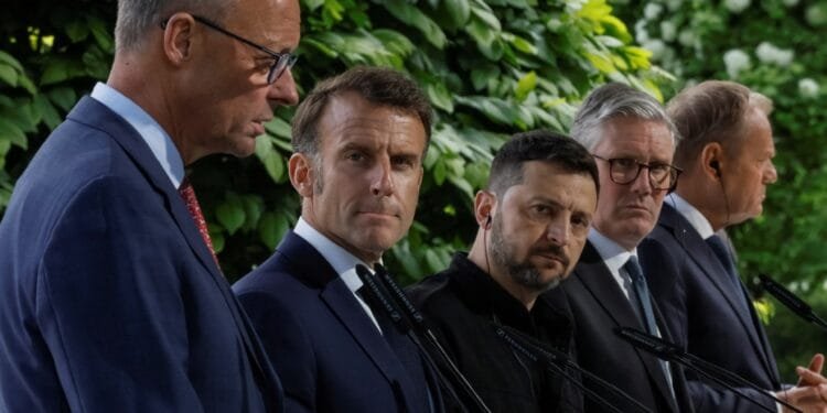 Ex-UK home secretary: Trump unlikely to yield peace between Ukraine, Russia