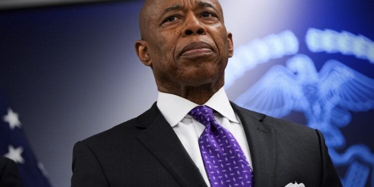 Expert tells judge to drop charges against NYC Mayor Eric Adams without letting them be refiled