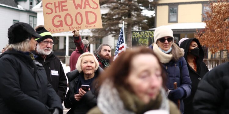 FBI takes over investigation into ICE agent killing of woman in Minneapolis