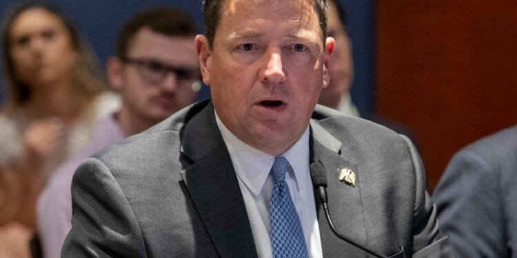 Federal prosecutor blames Trump administration pressure for resignation