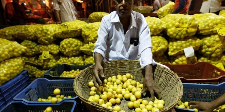 For India budget, tightrope walk between creating jobs and gov’t deficit