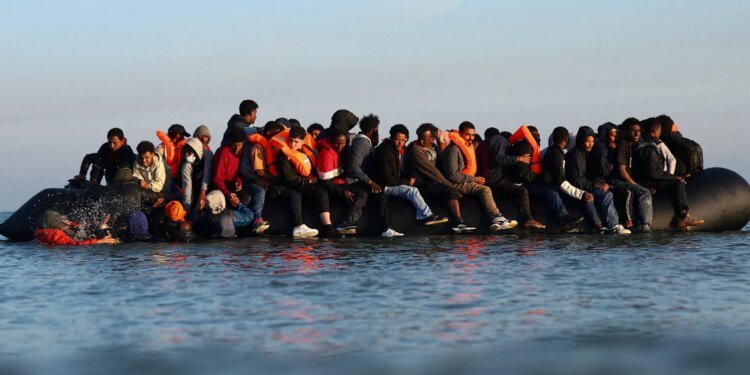 France bans 10 far-right UK activists for targeting migrant boats