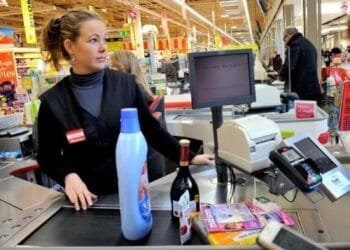 French household confidence dips slightly, spending optimism intact