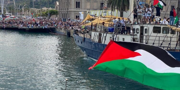 Gaza humanitarian flotilla departs Barcelona to break Israeli siege