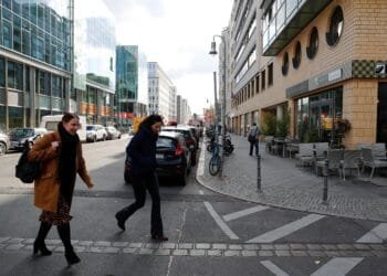 German economy remains in the doldrums, set to recover gradually