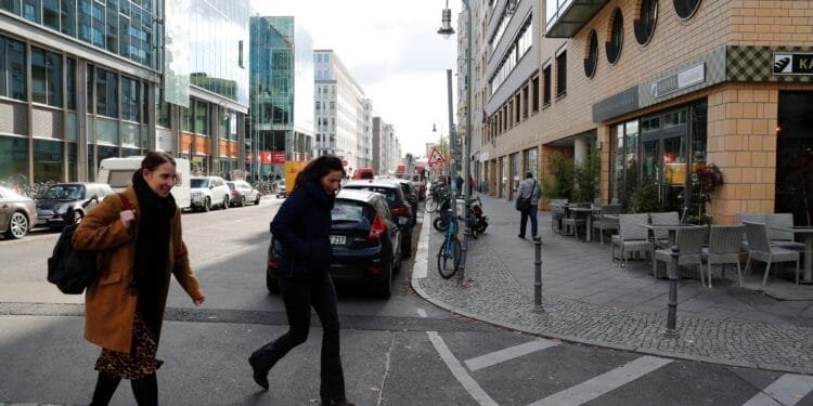 German economy remains in the doldrums, set to recover gradually 1 German economy remains in the doldrums, set to recover gradually