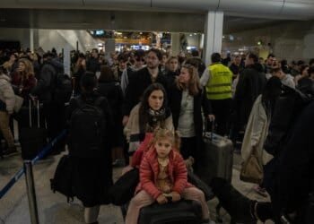 Greek flights restart after radio loss grinds airport operations to halt