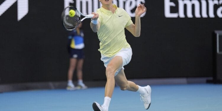 Holder Sinner roars back in as Swiatek sets up clash against Raducanu