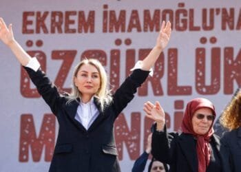 Hundreds of thousands join Istanbul protest rally