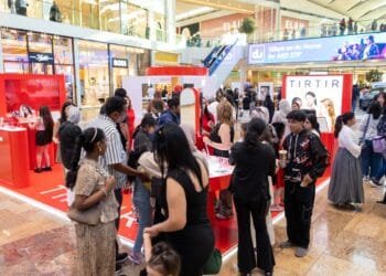 Hundreds throng Korean beauty roadshow