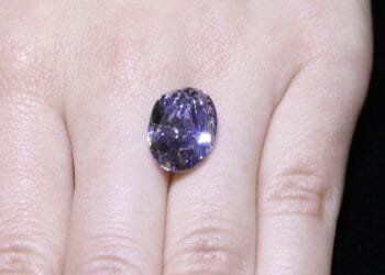 India to allow duty-free import of diamonds for re-export from April 1