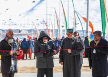 Indian PM opens strategic tunnel to China border zones