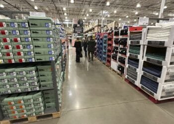 Inflation, looming trade war take a toll as confidence of the U.S. consumer tumbles