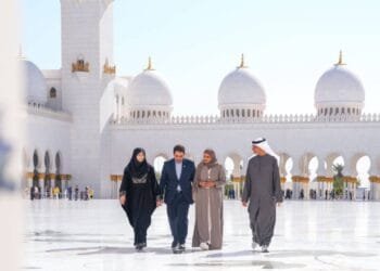 Iranian Vice President visits Sheikh Zayed Grand Mosque