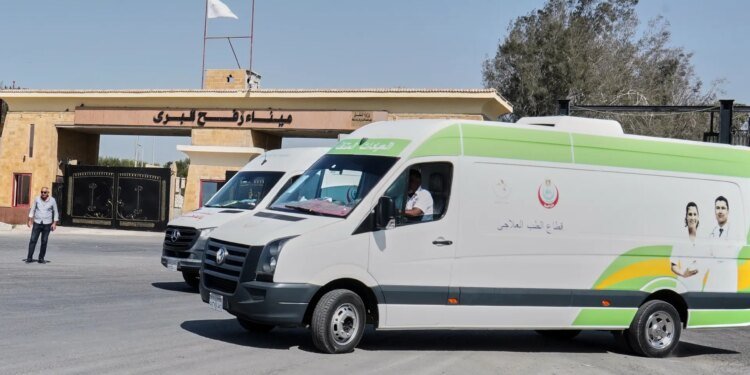 Israel accused of ‘manoeuvring’ as it says Gaza crossing open one way only