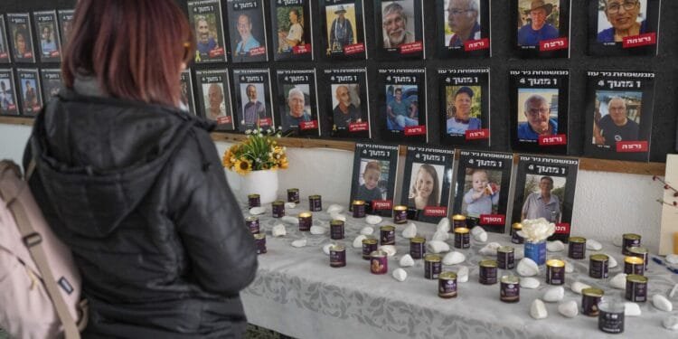 Israel and Hamas agree on new exchange, leaving fragile ceasefire intact