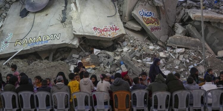 Israel cuts off aid to Gaza in attempt to pressure Hamas to accept new ceasefire proposal