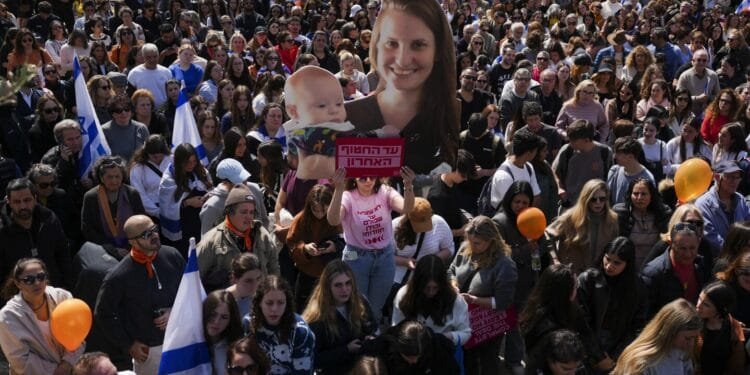 Israelis bid farewell to Shiri Bibas and her 2 young sons killed in captivity in Gaza