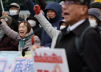 Japan to restart world’s biggest nuclear plant after 15-year shutdown 5 Japan to restart world’s biggest nuclear plant after 15-year shutdown
