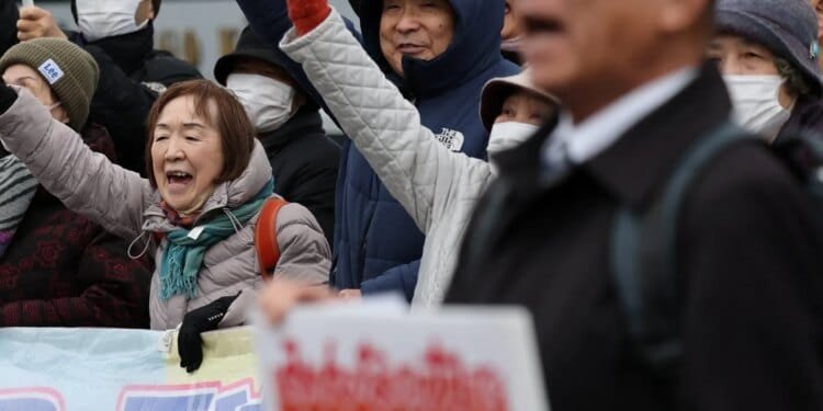 Japan to restart world’s biggest nuclear plant after 15-year shutdown