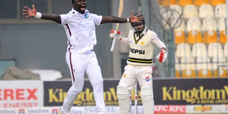 Jayden Seales leaves Pakistan struggling at 86-4 in weather-hit first Test