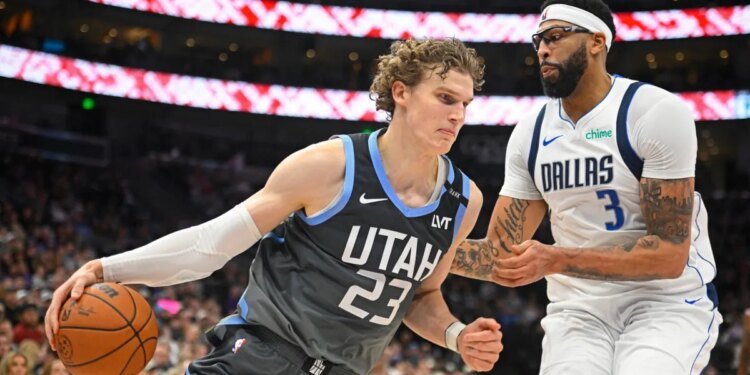 Jazz close out Mavericks to end 5-game losing streak; Pacers beat Hornets 1 Jazz close out Mavericks to end 5-game losing streak; Pacers beat Hornets