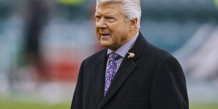 Jimmy Johnson announces retirement after being part of Fox’s NFL coverage for 31 years 1 Jimmy Johnson announces retirement after being part of Fox’s NFL coverage for 31 years