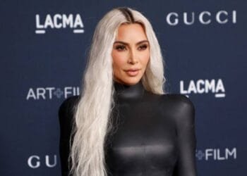 Kim Kardashian stopped from purchasing Bible her father gave to O J Simpson