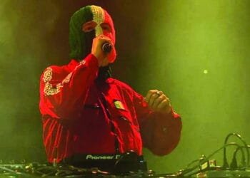 Knee-jerk reaction for Kneecap