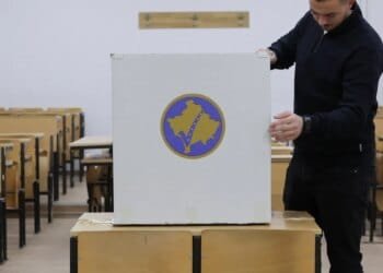 Kosovo votes in snap election in bid to end a year of political deadlock