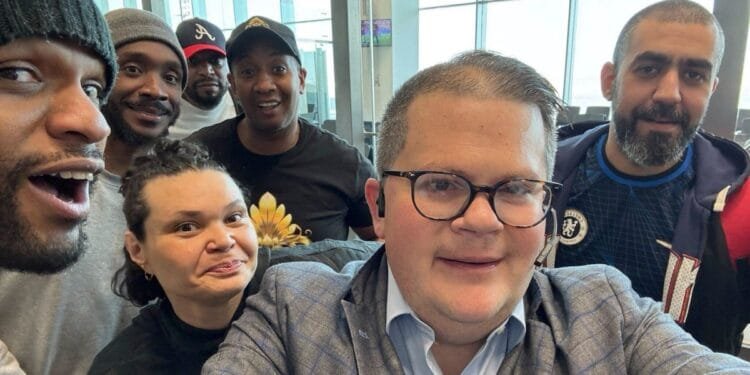 Kuwait frees group of jailed Americans, representative says 1 Kuwait frees group of jailed Americans, representative says
