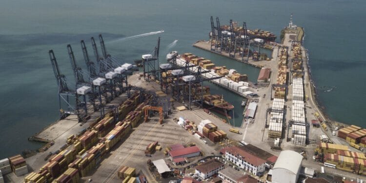 Labor unions call on Trump to boost US shipbuilding against increasing Chinese dominance