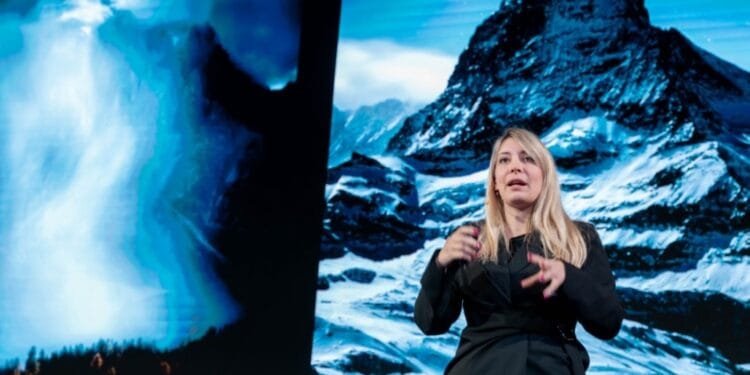 Landscape photographers capture fragility of planet 1 Landscape photographers capture fragility of planet