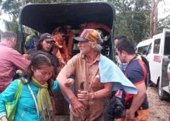 Last of six foreign hikers missing in Philippines rescued