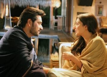 Mahira Khan caught in London crowd chaos after security breakdown