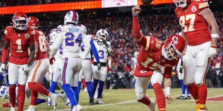 Mahomes and the Chiefs are back in the Super Bowl to attempt a historic three-peat 1 Mahomes and the Chiefs are back in the Super Bowl to attempt a historic three-peat