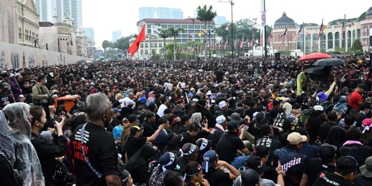 Malaysians protest rising living costs, demand PM Anwar Ibrahim step down