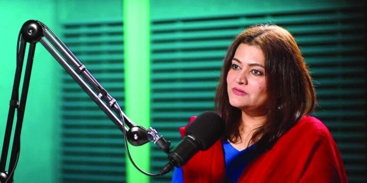 Maya's mom' saves the day 1 Maya's mom' saves the day