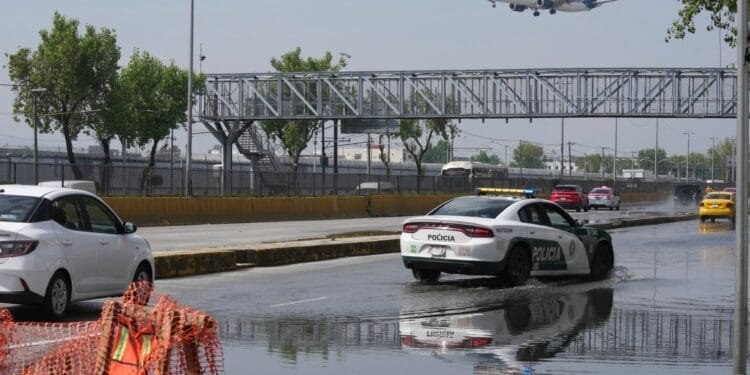 Mexico City airport flights hit for second day due to torrential rains