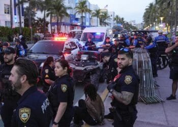 Miami Beach mayor says no to getting back together a year after breaking up with spring breakers