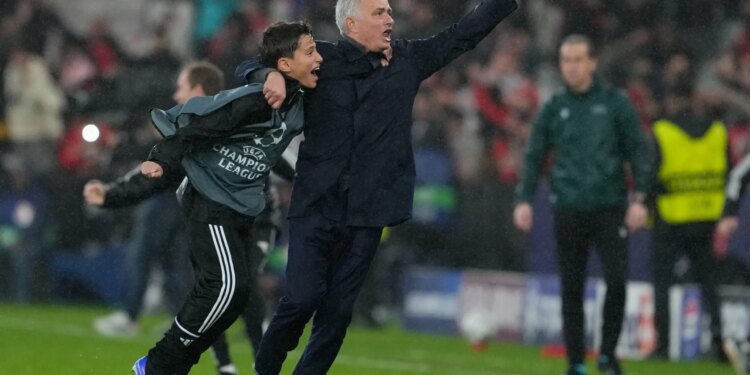 Mourinho’s Benfica drag Real Madrid with them to Champions League playoffs