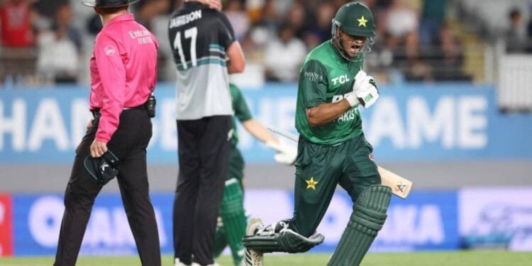 Nawaz smacks record-breaking maiden ton as Pakistan win third T20 against New Zealand