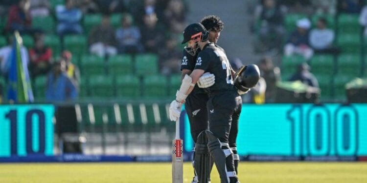 New Zealand edge past South Africa to face India in Champions Trophy final