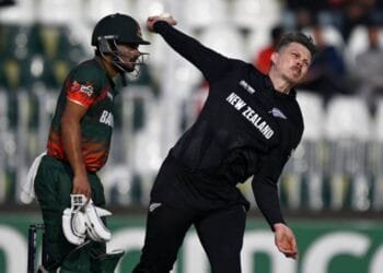 New Zealand's Bracewell puts Bangladesh in a spin in Champions Trophy