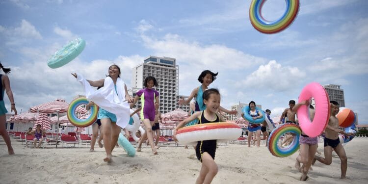 North Korea bans foreign tourists to newly opened beach resort