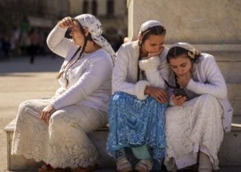 One Tech Tip: Wasting too much time on social media apps? Tips and tricks to curb smartphone use