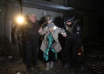 One killed in Ukraine as Trump threatens Russia with sanctions