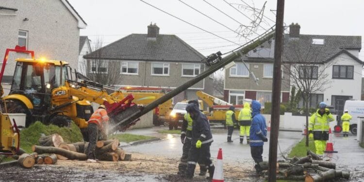 Over 1 million still without power after Storm Eowyn in Ireland, Scotland 1 Over 1 million still without power after Storm Eowyn in Ireland, Scotland